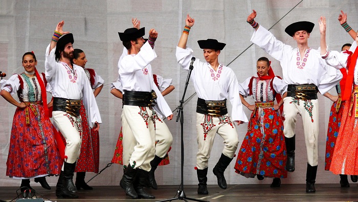 types of traditional folk music
