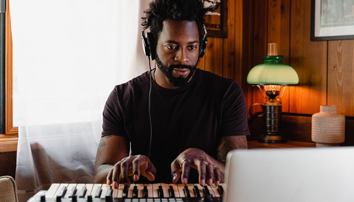 what is music essay