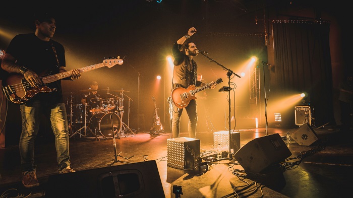 examples of alternative music