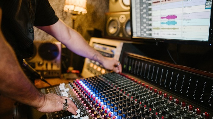 music producer salary