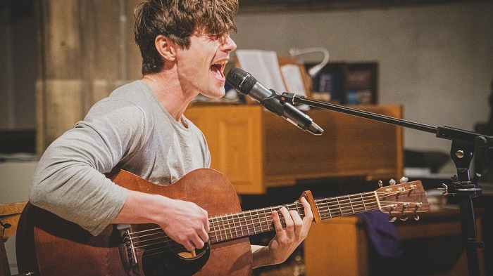 what is chorus song example