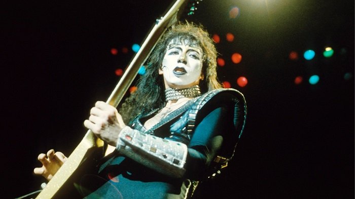 TOP GLAM METAL ARTISTS