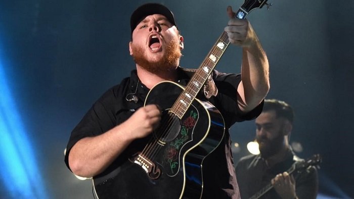 top best country musicians world