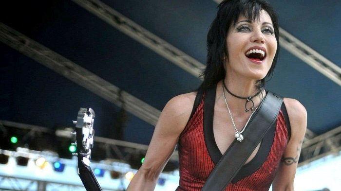 top female bass guitar players