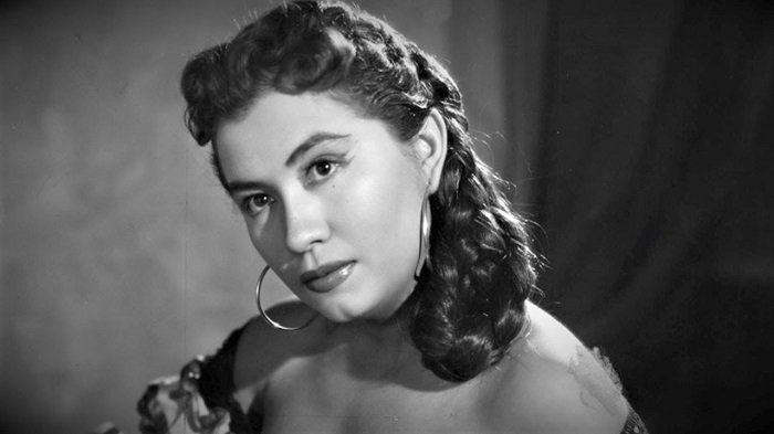 famous mexican singers female