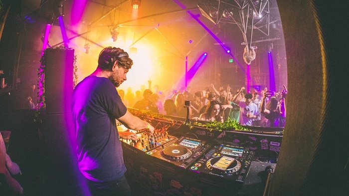 examples of electronic music