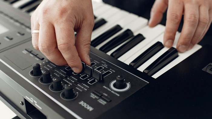 sound synthesis examples