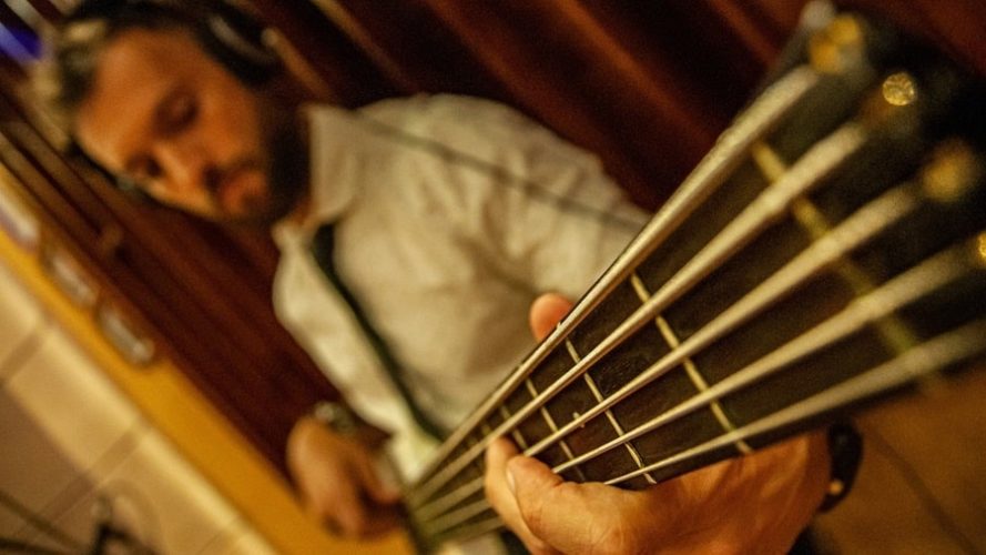 what personality bass player