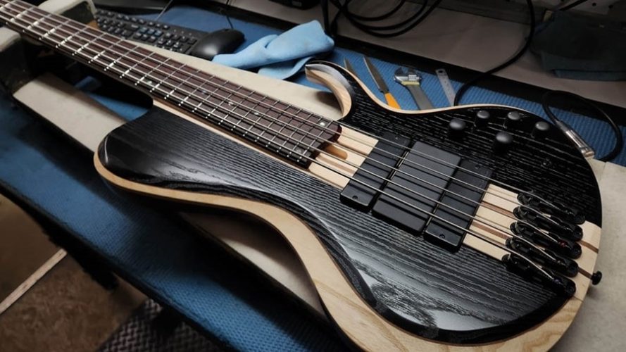 ibanez bass guitar